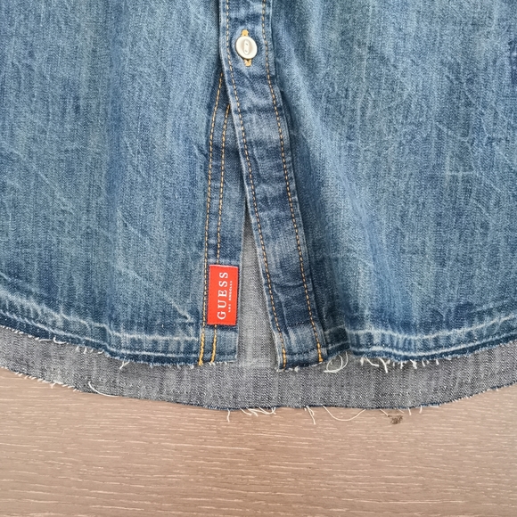 💜SALE 2/$50💜 GUESS Denim Button Down Shirt - Picture 5 of 6